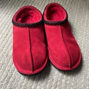 UGG Tazman Slip Ons